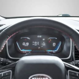 SWM G05 Luxury thumbnail 14